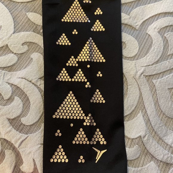 Old Navy Active Athletic Leggings Girls Size Large 10/12 Black & Gold EUC - Picture 7 of 7